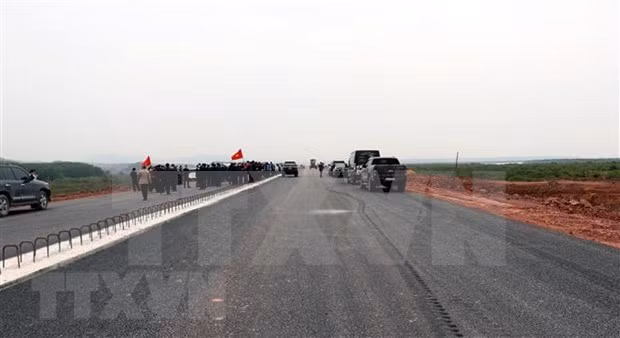 广宁省云屯—芒街高速公路预计将于2022年第二季度竣工投运 ảnh 2