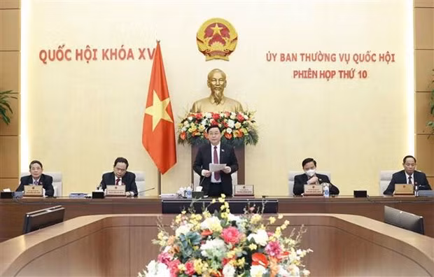越南国会常务委员会第十次会议闭幕 ảnh 1