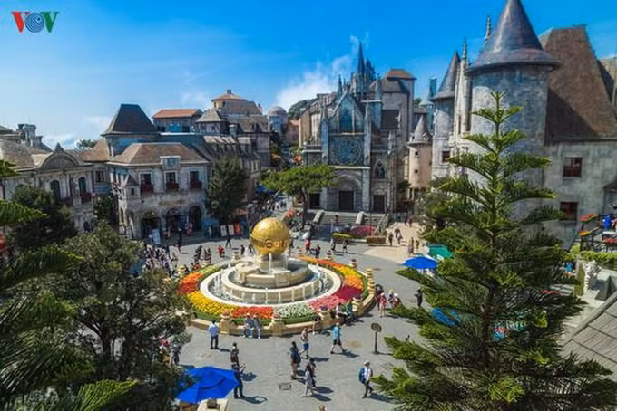 越南旅游部门刺激国内旅游需求为经济复苏做出贡献 ảnh 1