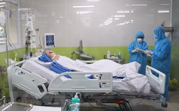 新冠肺炎疫情：拯救第91例病例生命旅程和越南人文精神的烙印 ảnh 2